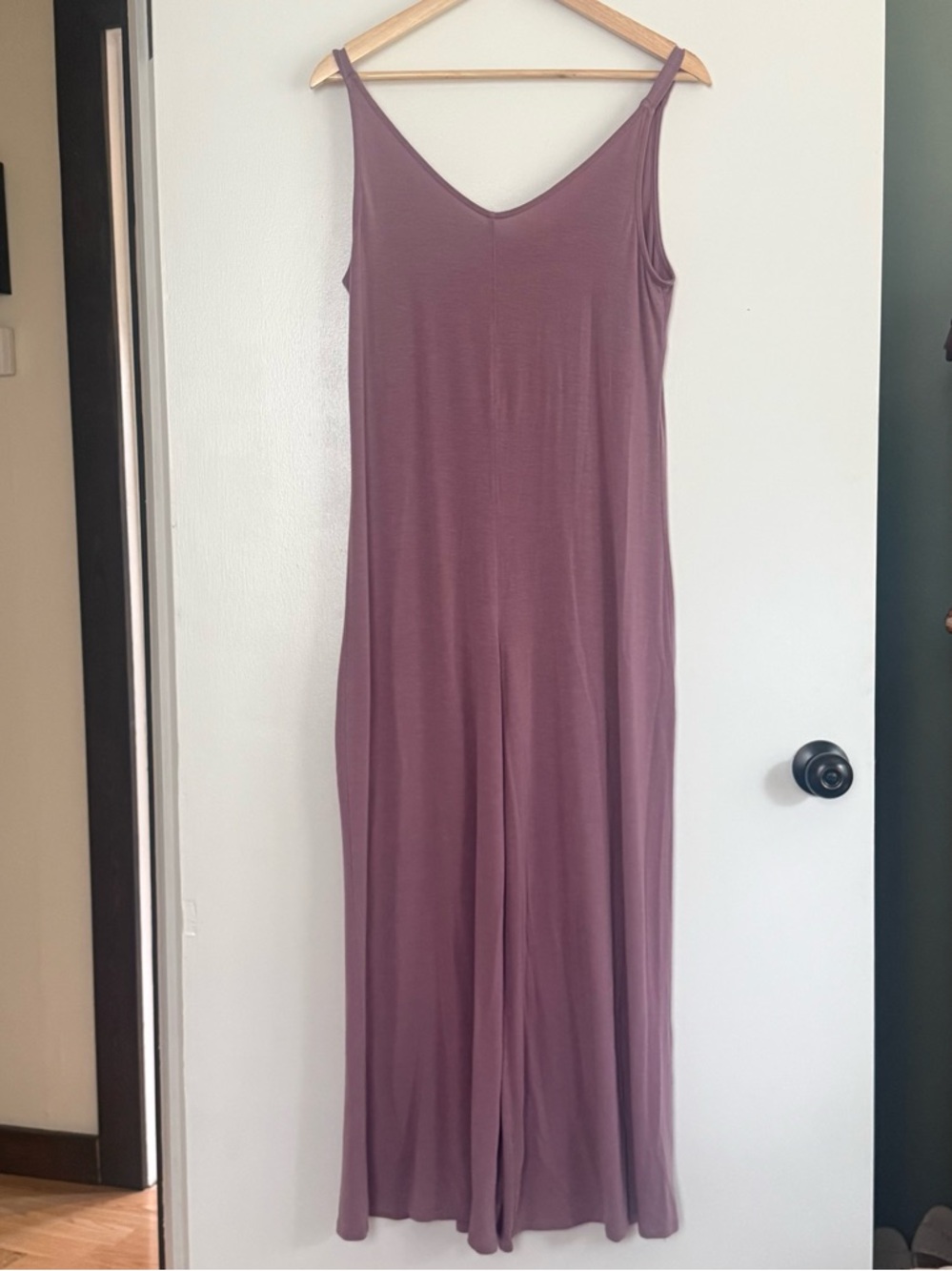 Athleta Bliss Sleep V Neck Romper